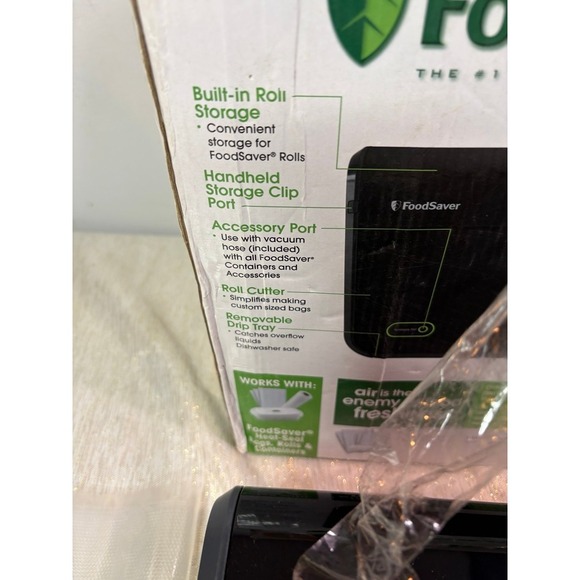 The FoodSaver® FM2100 Vacuum Sealing System - Picture 5 of 8